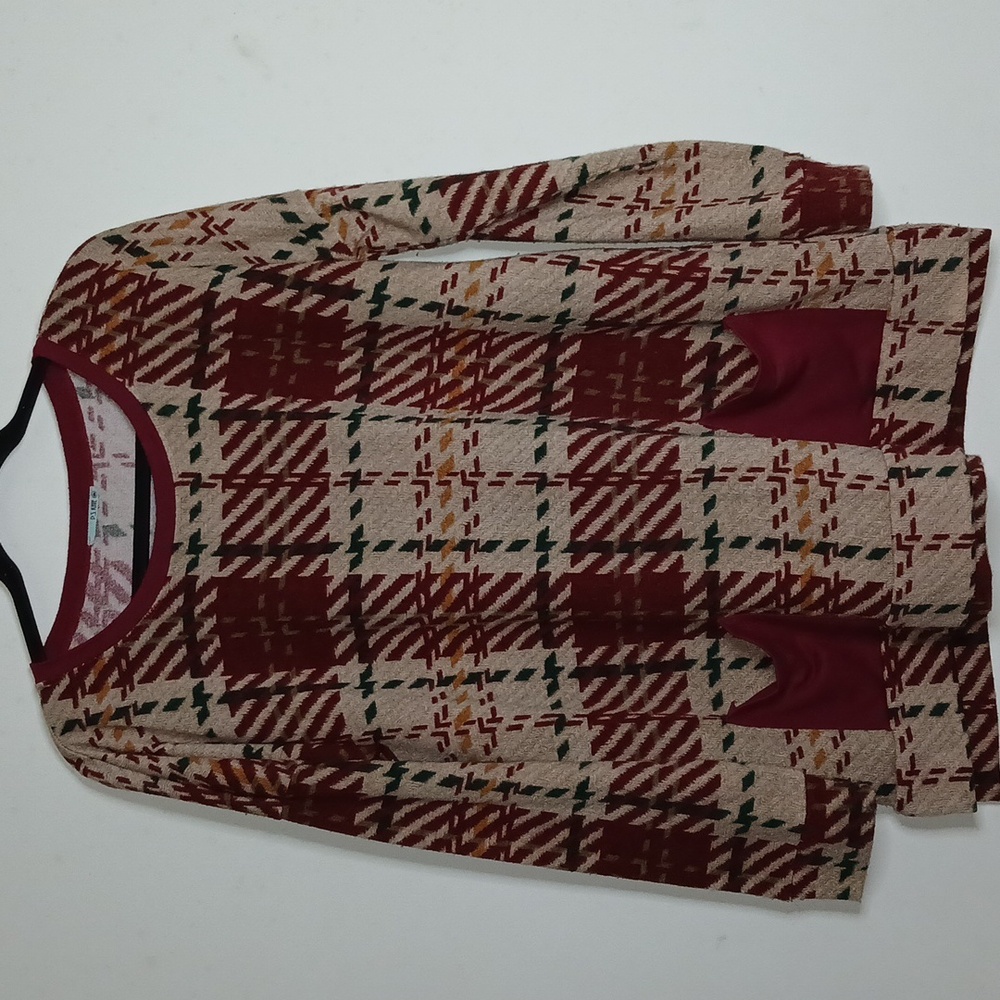 P.S KATE Plaid Print Size Large Sweater 2‎ front pockets